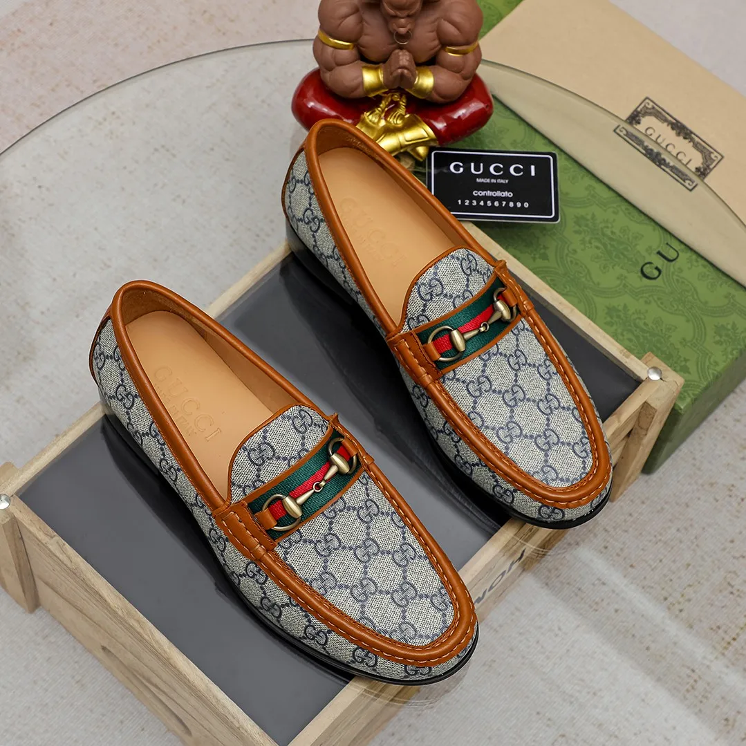Men's men's shoes 💰420 🆘【GUCCI】Gucci ·🐂里· Hot-selling pea shoes top brand luxury, top quality, the latest fashion pea shoes. The upper is made of original first-layer cowhide. (Full first-layer water-dyed 🐂 leather·inner). The original stylish and stylish soft rubber wear-resistant and non-slip outsole is light and comfortable on the foot, available in 3 colors! Matching code: 38 / 45
